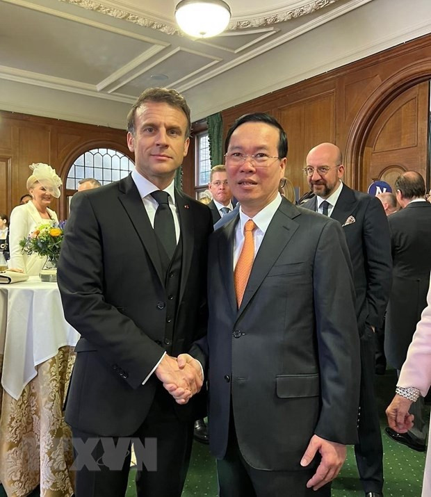 Chủ tịch nước Võ Văn Thưởng gặp Tổng thống Pháp Emmanuel Macron. (Ảnh: TTXVN phát) Chủ tịch nước Võ Văn Thưởng gặp Tổng thống Pháp Emmanuel Macron. (Ảnh: TTXVN phát)