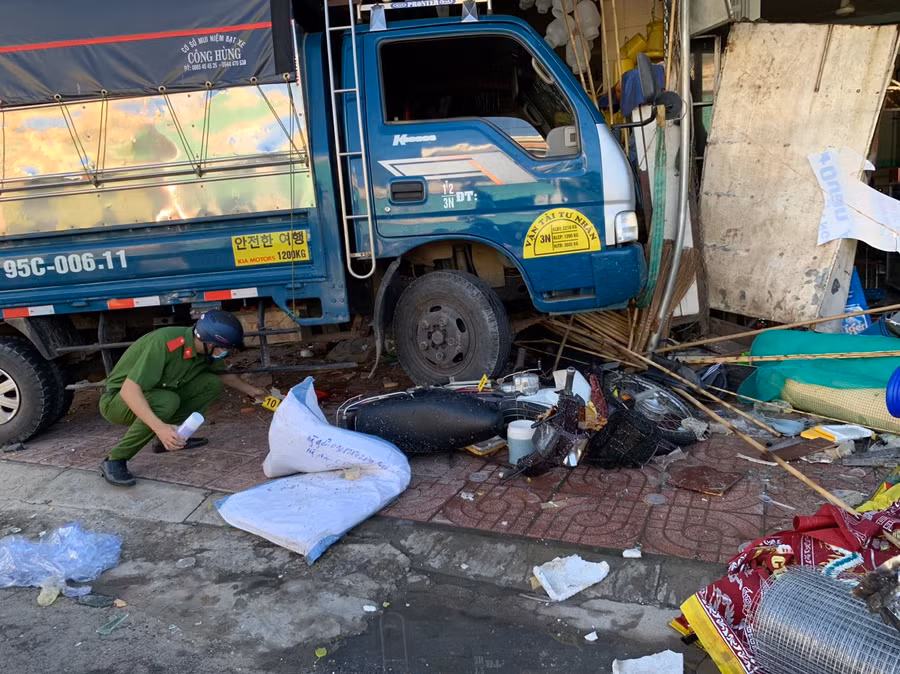 Hiện trường vụ tai nạn. Ảnh: Ngọc Viên Hiện trường vụ tai nạn. Ảnh: Ngọc Viên