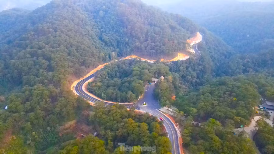 Tháng 2/2023, tỉnh Lâm Đồng đóng đèo Prenn để thực hiện dự án nâng cấp, mở rộng tuyến đèo này với tổng mức đầu tư 552 tỷ đồng. Đèo Prenn dài hơn 7km, nối Quốc lộ 20 là đường huyết mạch từ khu vực Đông Nam Bộ lên Đà Lạt.