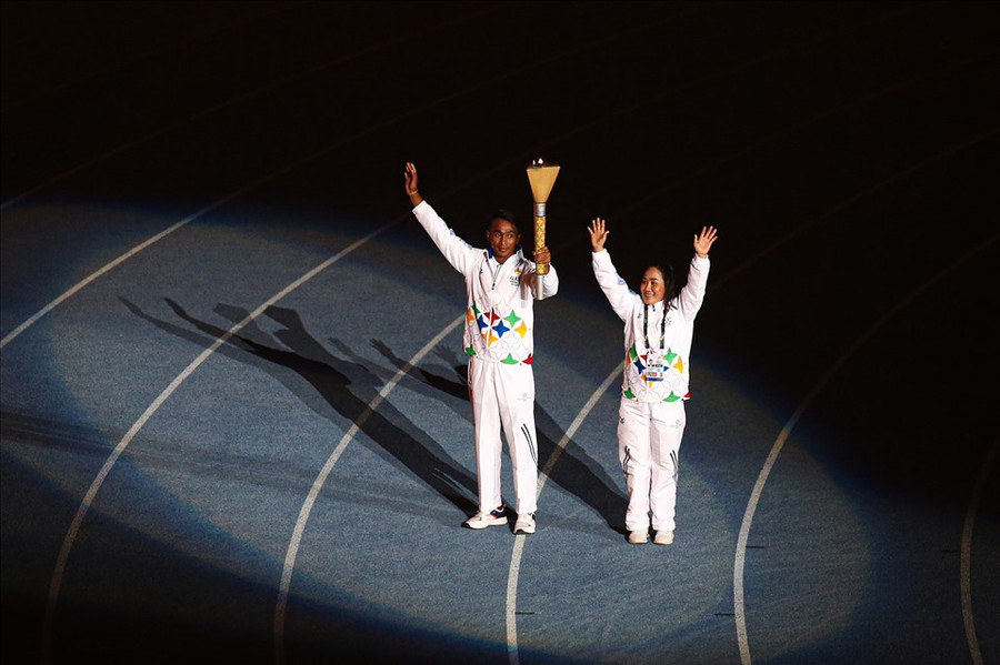 Ngọn đuốc được lấy từ một ngọn lửa tại đền Angkor Wat, đi qua 9 quốc gia, trong đó có Việt Nam. Ngọn đuốc được lấy từ một ngọn lửa tại đền Angkor Wat, đi qua 9 quốc gia, trong đó có Việt Nam.