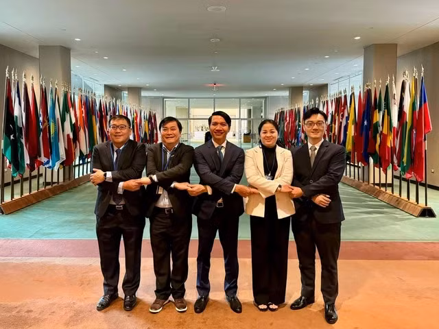 Đoàn đại biểu T.Ư Đoàn TNCS Hồ Chí Minh tại Liên Hiệp Quốc. Ảnh: Đăng Phúc