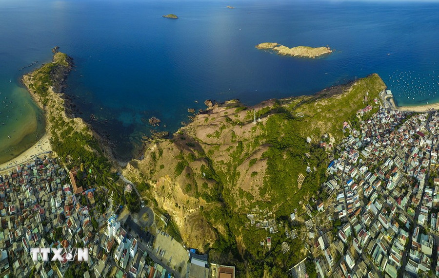 Toàn cảnh Eo Gió (Bình Định). (Ảnh: Minh Đức/TTXVN) Toàn cảnh Eo Gió (Bình Định). (Ảnh: Minh Đức/TTXVN)