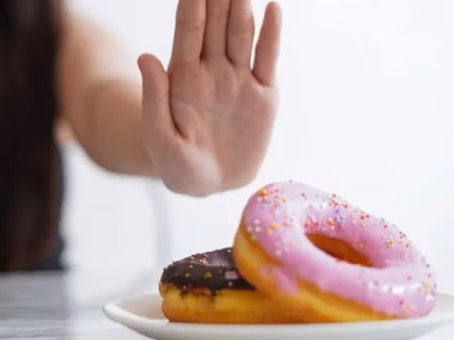 Kiêng ăn đường trong 30 ngày sẽ giúp sức khỏe được cải thiện tích cực. Ảnh: SHUTTERSTOCK