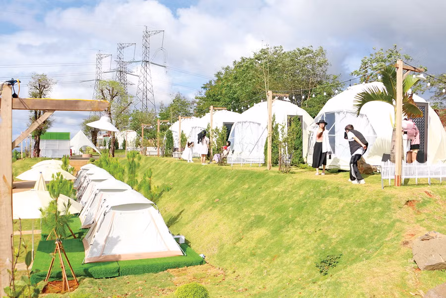 Khu nghỉ dưỡng theo hình thức cắm trại của Zins Farm (làng Nhao, xã Ia Kênh, TP. Pleiku). Ảnh: N.Q