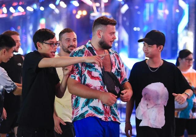 Thái Lan muốn cùng các nước láng giềng miễn visa cho khách EU, chỉ cần 1 visa là tự do đi lại. Ảnh: Nhật Thịnh