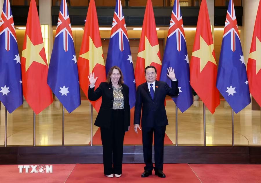 Chủ tịch Quốc hội Trần Thanh Mẫn và Chủ tịch Thượng viện Australia Sue Lines. (Ảnh: Thống Nhất/TTXVN)