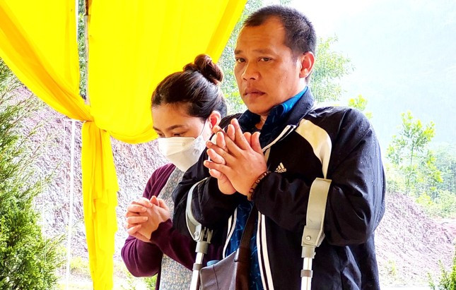 Bà Cao Thị Thu Bích và ông Lê Minh Quang. Bà Cao Thị Thu Bích và ông Lê Minh Quang.