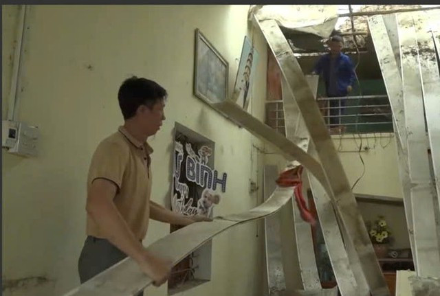 Hàng trăm nhà dân ở tỉnh Yên Bái bị hư hỏng do ảnh hưởng của bão số 3. Ảnh: Facebook Hàng trăm nhà dân ở tỉnh Yên Bái bị hư hỏng do ảnh hưởng của bão số 3. Ảnh: Facebook