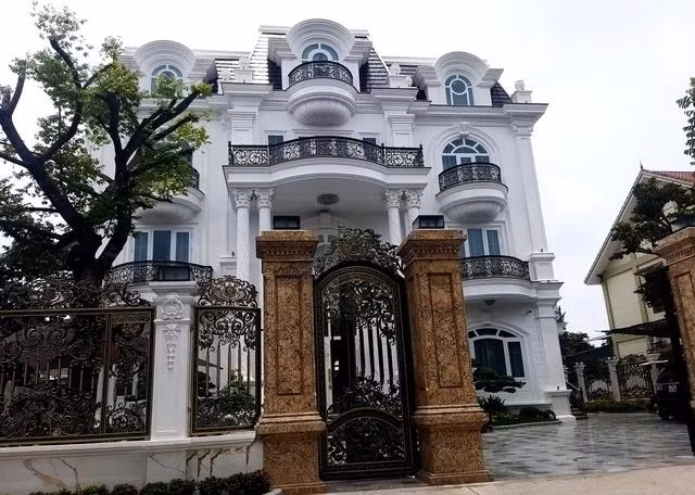 Căn biệt thự của một người dân ở xã Diễn Hạnh. Ảnh K.HOAN