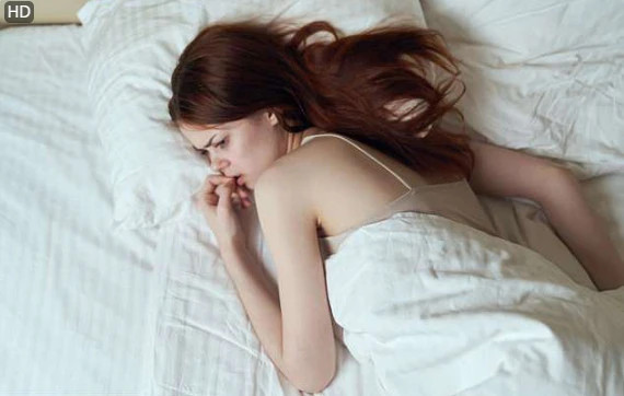 Lượng caffeine còn lại có thể tồn tại trong cơ thể lâu hơn và có khả năng làm gián đoạn giấc ngủ vào ban đêm. Ảnh: Shutterstock