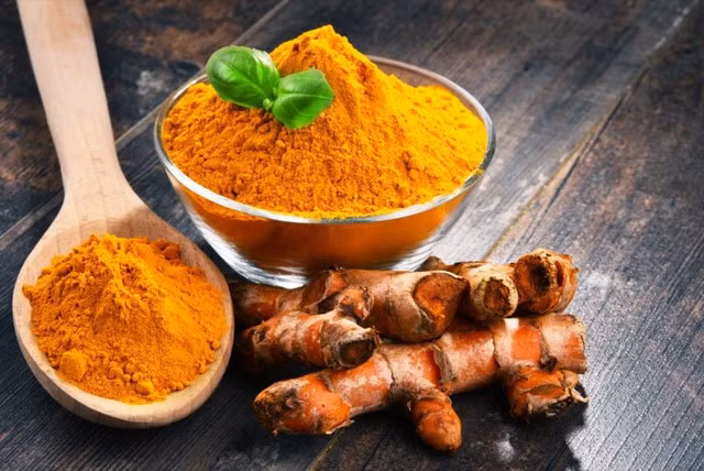 Trong nghệ có chứa một chất gọi là curcumin, có tác dụng củng cố khả năng miễn dịch. Ảnh: SHUTTERSTOCK