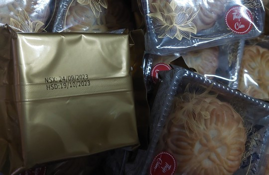 Thời điểm kiểm tra là 20-9 nhưng bao bì ghi ngày sản xuất là 24-9