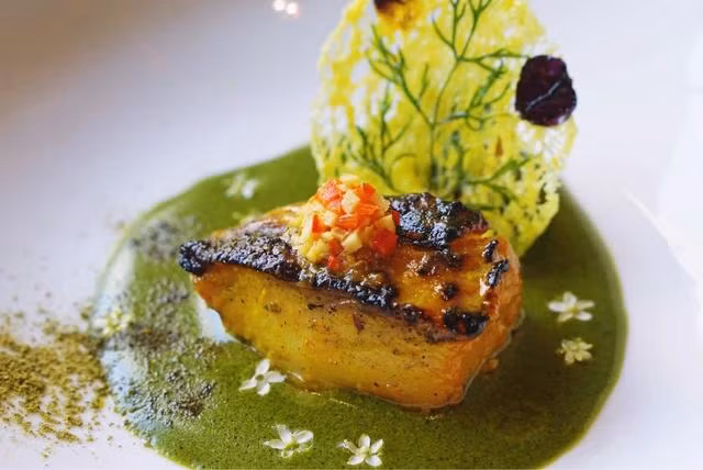 Món chả cá Hà Nội ở Anan Saigon. Món chả cá Hà Nội ở Anan Saigon.