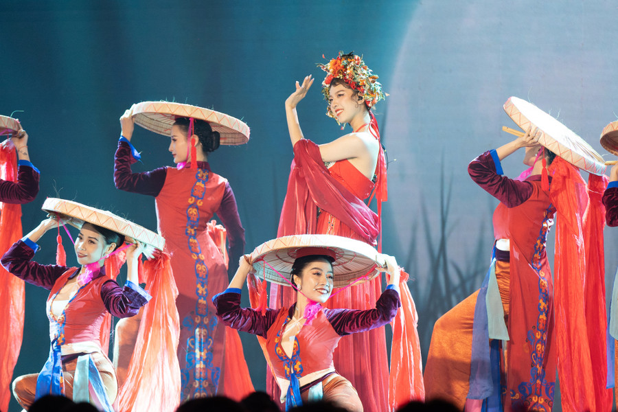 Lamoon Diễm Hằng là một trong những thí sinh thường xuyên nhận được lời khen của ban giám khảo khi liên tục thay đổi phong cách. Ảnh: NVCC