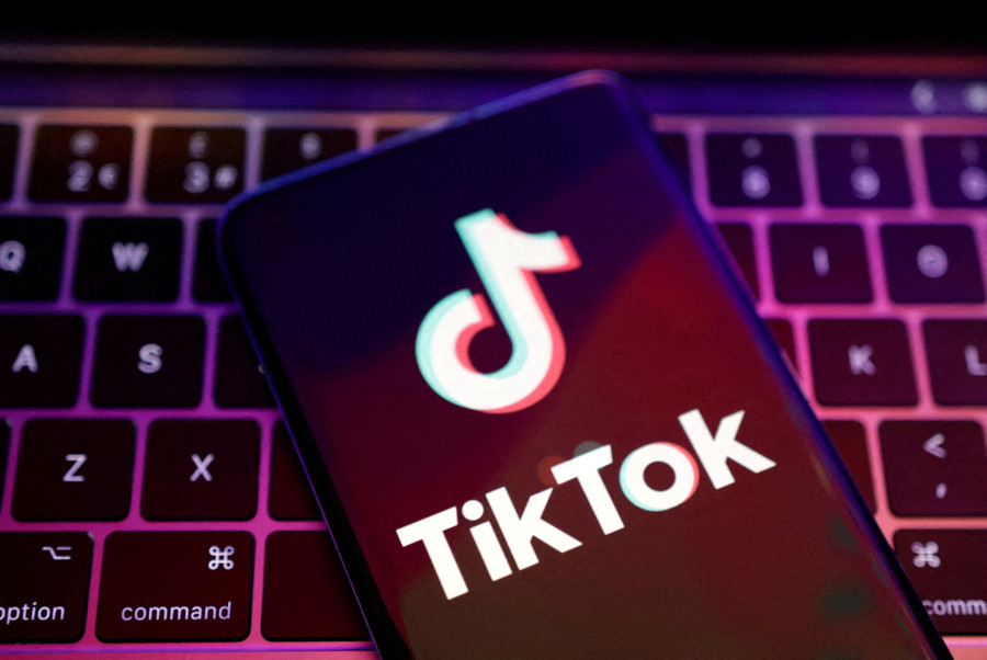 Độ phổ biến của TikTok được cho là mang lại những rủi ro tiềm ẩn đối với an ninh quốc gia Mỹ. Ảnh: REUTERS