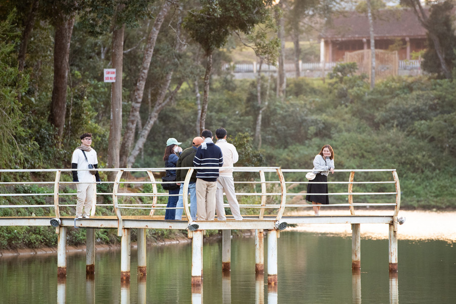 Đón hoàng hôn bên hồ Toong Po. Đón hoàng hôn bên hồ Toong Po.