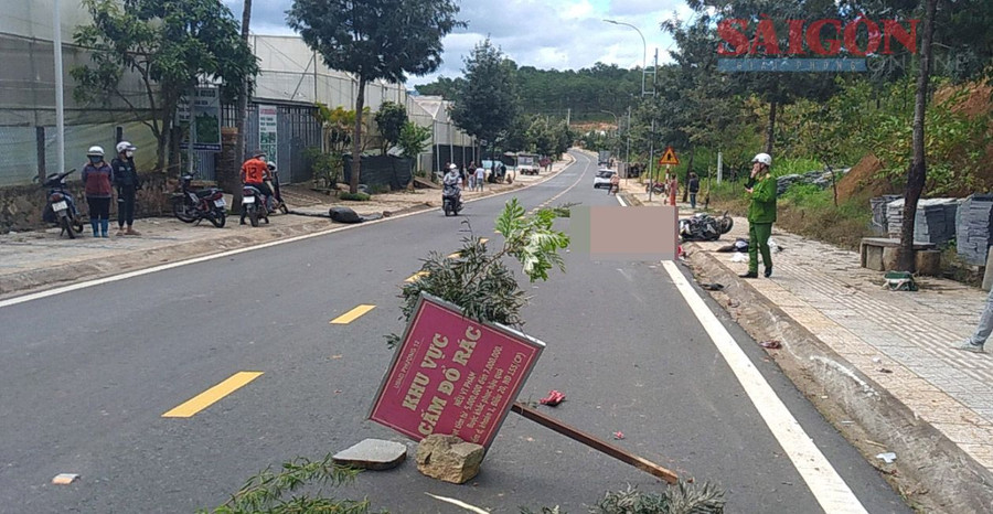 Cơ quan chức năng có mặt tại hiện trường xử lý vụ tai nạn Cơ quan chức năng có mặt tại hiện trường xử lý vụ tai nạn