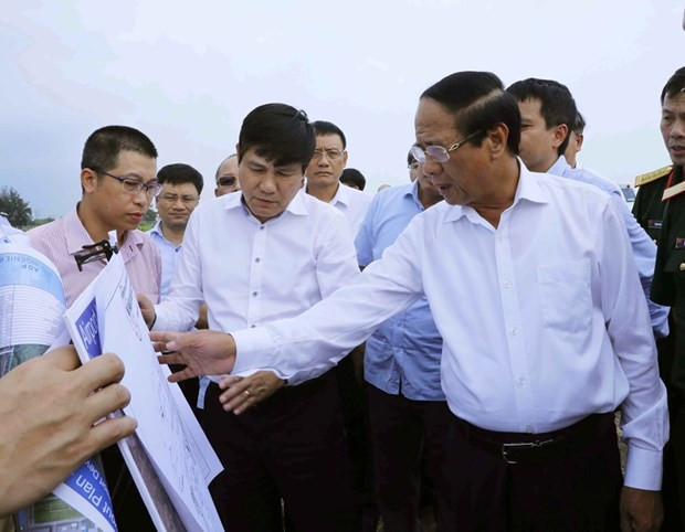 Phó Thủ tướng Lê Văn Thành kiểm tra và làm việc về quy hoạch Cảng Hàng không Quốc tế Nội Bài (Hà Nội, 21/9/2022). (Ảnh: An Đăng/TTXVN) Phó Thủ tướng Lê Văn Thành kiểm tra và làm việc về quy hoạch Cảng Hàng không Quốc tế Nội Bài (Hà Nội, 21/9/2022). (Ảnh: An Đăng/TTXVN)