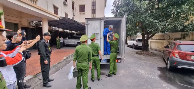 Bị cáo Đỗ Hữu Ca gầy hơn so với trước khi bị bắt giữ.