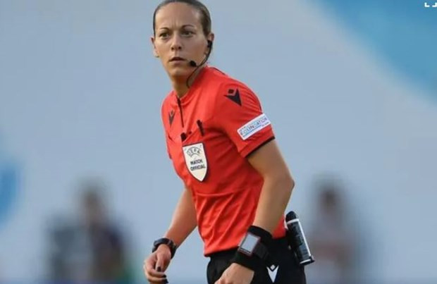 Trọng tài Ivana Martincic. (Nguồn: FIFA)