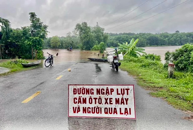 Thủ tướng Chính phủ gửi lời thăm hỏi, chia buồn sâu sắc nhất đến thân nhân các gia đình có người bị nạn do thiên tai. Ảnh: P.Đ/TNO