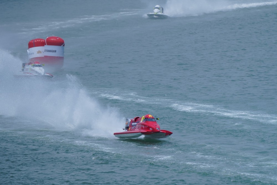 Hình ảnh trong cuộc đua chung kết F1H2O trên Vịnh Thị Nại. (Ảnh do Ban Tổ chức cung cấp)