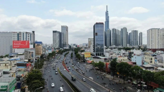 Quá trình thực hiện, chính quyền TPHCM đã chủ động, kiên trì đeo bám, đề nghị Chính phủ tiếp tục phân cấp thêm để tháo gỡ những điểm nghẽn phát sinh trong quá trình triển khai cơ chế đặc thù.