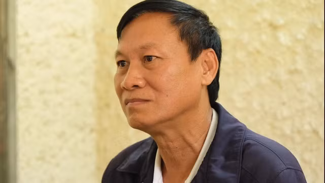 Lê Danh Tạo tại cơ quan điều tra. Ảnh: TÂN KỲ