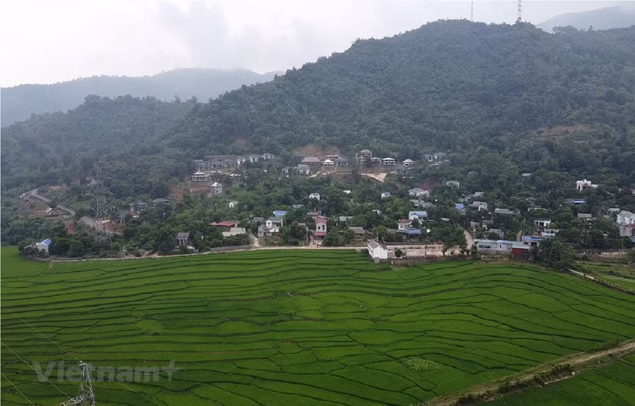 Phát huy nguồn lực đất đai cho phát triển kinh tế-xã hội. (Ảnh: Hùng Võ/Vietnam+)