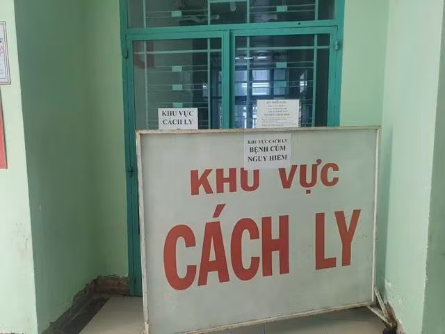 Nam sinh viên tại Khánh Hòa bị nhiễm cúm A H5 đang trong tình trạng hôn mê, diễn tiến nặng