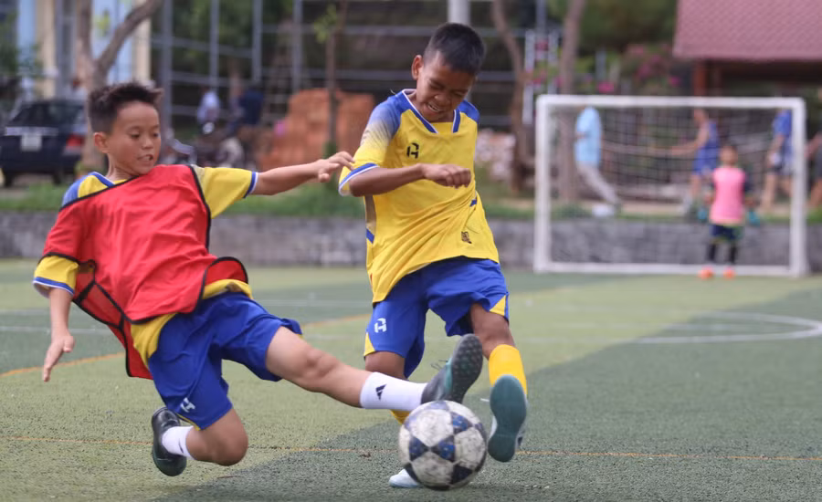 Các cầu thủ Gia Lai đã có nhiều trận đấu giao hữu để cọ xát trước thềm giải đấu. Ảnh: Văn Ngọc