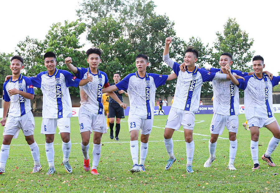 HAGL bị cầm chân, SLNA chiếm ngôi đầu bảng ở VCK U.15 quốc gia 2023 - Ảnh 2. U.15 SLNA ra quân suôn sẻ và giành ngôi đầu bảng của U.15 Hà Nội. Ảnh: VFF