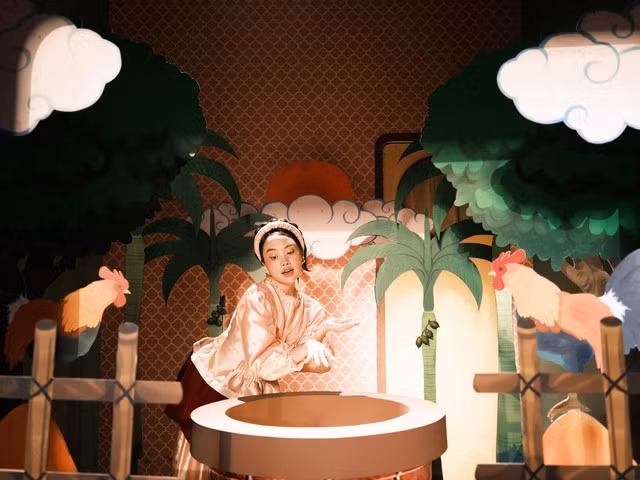 Phương Mỹ Chi lột xác với MV dân gian hiện đại Vũ trụ có anh