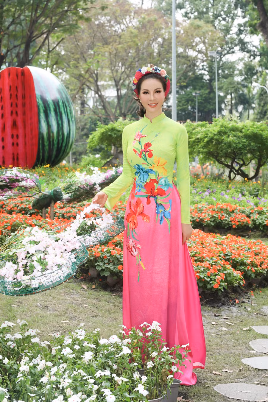 Trong năm 2023, “nữ hoàng ảnh lịch” đặt mục tiêu học hỏi, trau dồi kiến thức để làm đẹp cho bản thân từ bên trong. Với cô, vẻ đẹp tâm hồn có sức hút đặc biệt hơn cả ngoại hình quyến rũ. Ảnh: NVCC