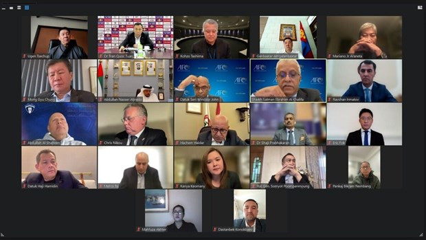 Cuộc họp theo hình thức trực tuyến của Ban Chấp hành Liên đoàn Bóng đá châu Á (AFC) diễn ra chiều 14/8. (Nguồn: VFF) Cuộc họp theo hình thức trực tuyến của Ban Chấp hành Liên đoàn Bóng đá châu Á (AFC) diễn ra chiều 14/8. (Nguồn: VFF)
