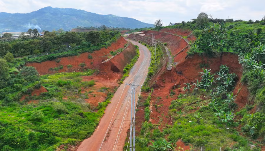 Lâm Đồng kiến nghị Thủ tướng Chính phủ xem xét tiếp tục đầu tư hoàn thiện tuyến tránh phía Nam TP Bảo Lộc để hạn chế các công trình, hạng mục bị xuống cấp, hư hỏng gây lãng phí.