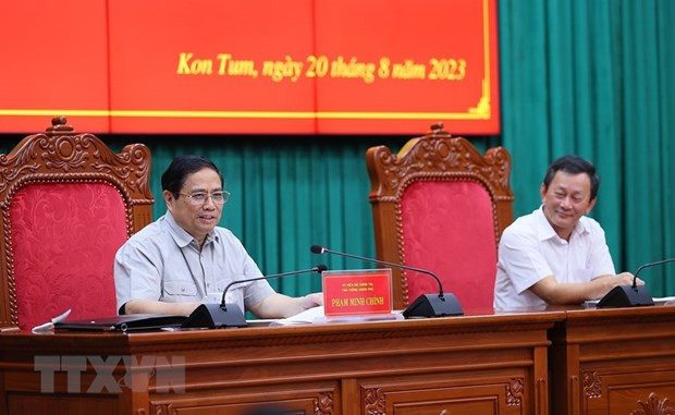 Thủ tướng Phạm Minh Chính chủ trì buổi làm việc với lãnh đạo chủ chốt tỉnh Kon Tum và đại diện các nhà đầu tư. (Ảnh: Dương Giang/TTXVN) Thủ tướng Phạm Minh Chính chủ trì buổi làm việc với lãnh đạo chủ chốt tỉnh Kon Tum và đại diện các nhà đầu tư. (Ảnh: Dương Giang/TTXVN)