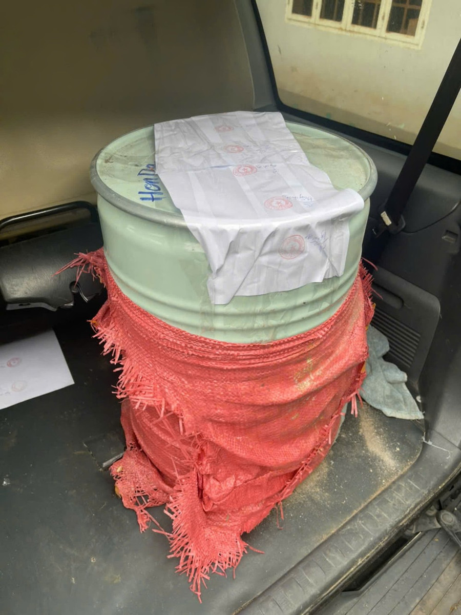 Tang vật thu giữ. Tang vật thu giữ.