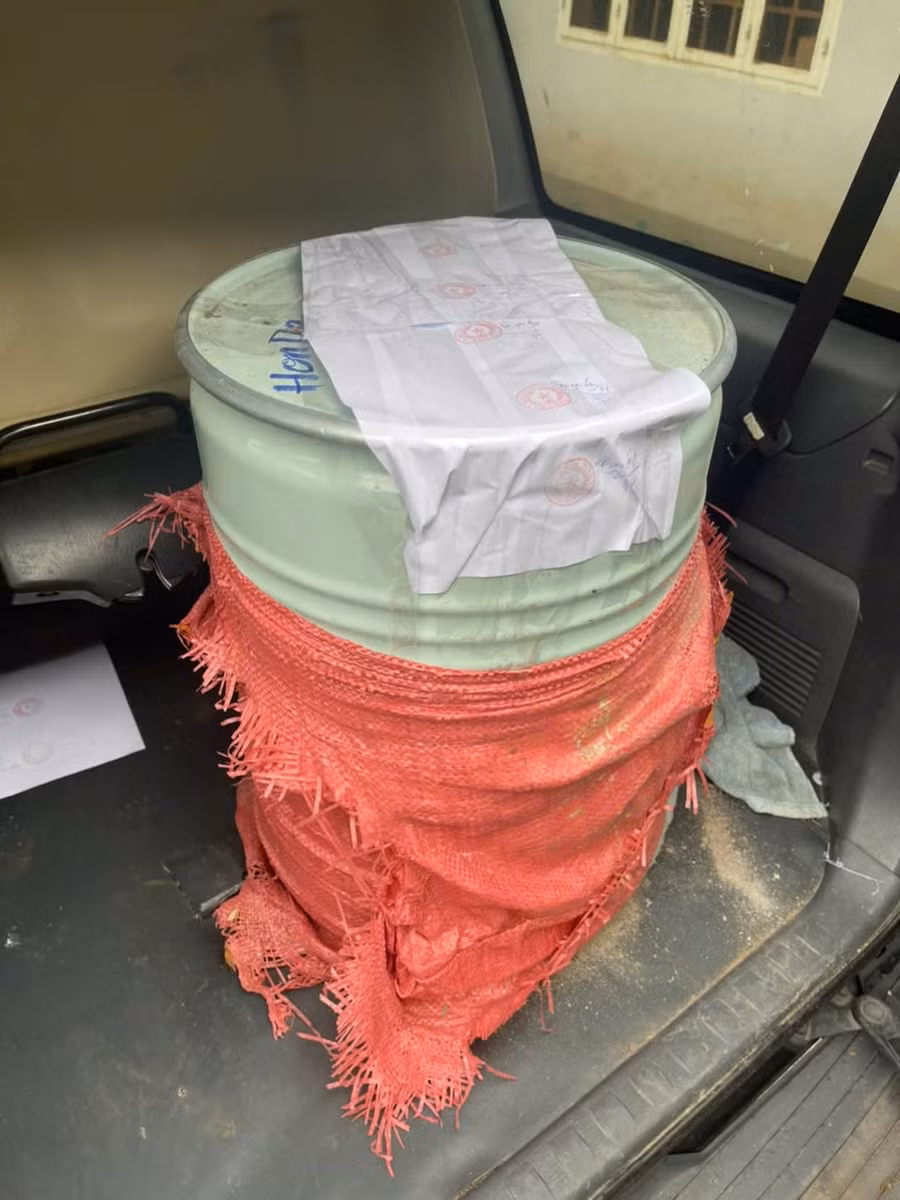 Tang vật thu giữ.