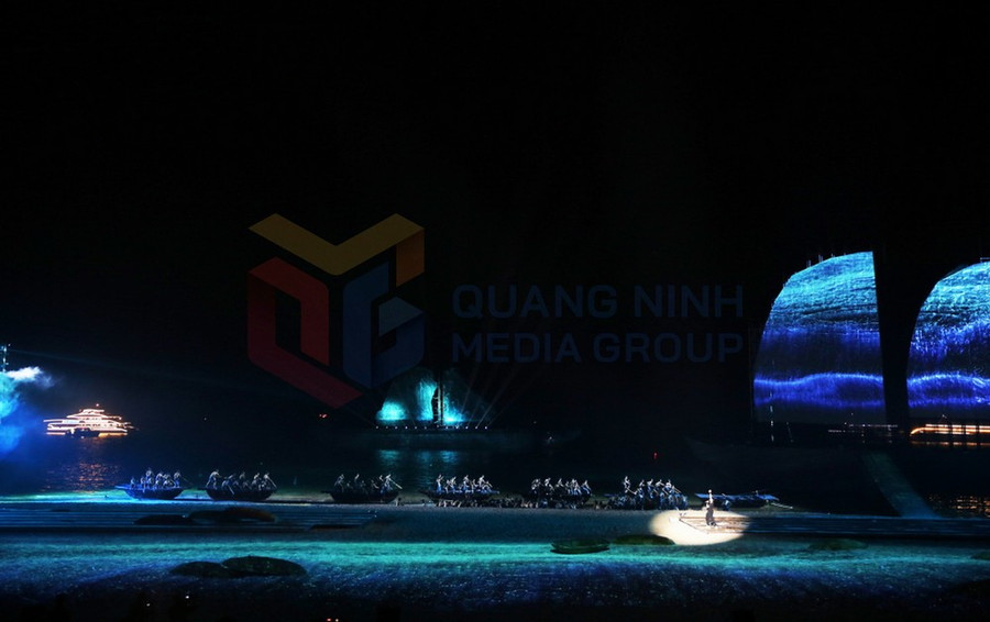 Công nghệ 3D Mapping được đưa vào tiết mục biểu diễn trong chương trình Carnaval Hạ Long 2024. (Nguồn: Báo Quảng Ninh) Công nghệ 3D Mapping được đưa vào tiết mục biểu diễn trong chương trình Carnaval Hạ Long 2024. (Nguồn: Báo Quảng Ninh)
