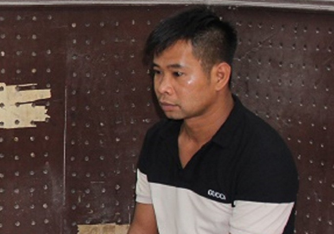 Nguyễn Huy Trọng nghi phạm giết người ở Lào tại cơ quan công an. Ảnh: Công an Hà Nam