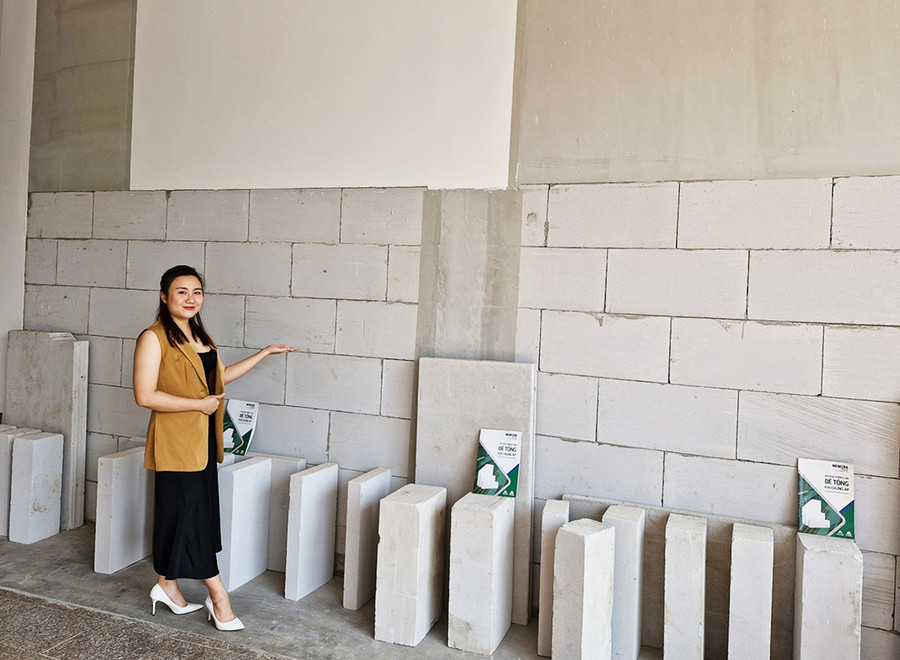 Sản phẩm mẫu của Công ty. Ảnh: T.T Sản phẩm mẫu của Công ty. Ảnh: T.T