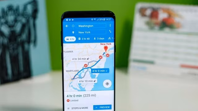 Google thêm tính năng tìm địa điểm yêu thích nhanh hơn bằng biểu tượng cảm xúc trên Google Maps. Chụp màn hình PhoneArena