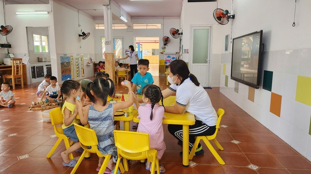 Trẻ mắc bệnh hoặc nghi mắc bệnh sởi phải nghỉ học và cách ly y tế 7 ngày kể từ ngày phát ban.