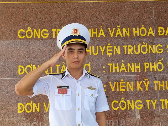 Đại úy Đào Minh Quân, đảo trưởng trẻ nhất Trường Sa. Ảnh:Hà Lê