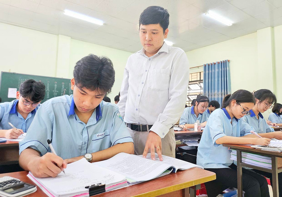 Các trường THPT trên địa bàn tỉnh đang gấp rút ôn tập cho học sinh để chuẩn bị bước vào kỳ thi tốt nghiệp THPT năm 2024. Ảnh: M.T Các trường THPT trên địa bàn tỉnh đang gấp rút ôn tập cho học sinh để chuẩn bị bước vào kỳ thi tốt nghiệp THPT năm 2024. Ảnh: M.T