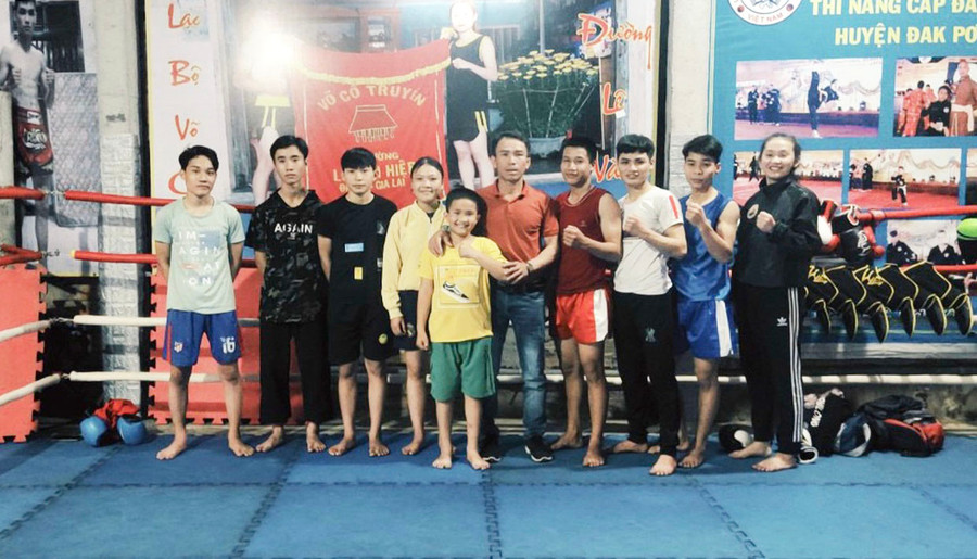 Lò võ nhỏ của võ sư Lê Văn Hiệp ở quê nhà. Ảnh: Tiểu Đồng Lò võ nhỏ của võ sư Lê Văn Hiệp ở quê nhà. Ảnh: Tiểu Đồng