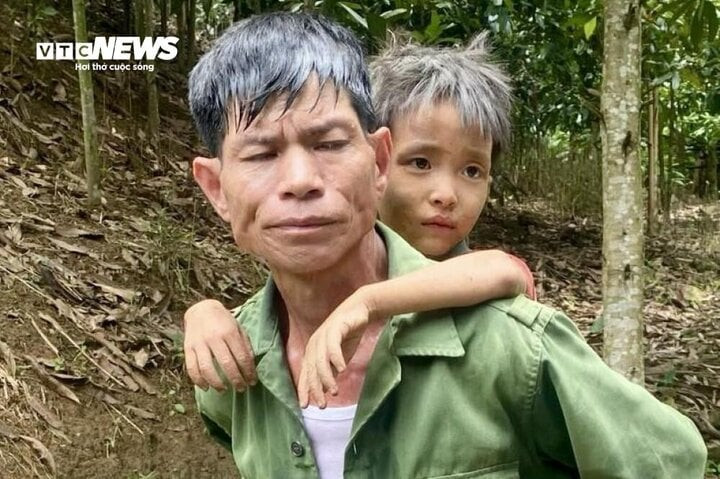 Cháu Đ.V.L. được một người dân tìm thấy trong rừng sau 5 ngày 4 mất tích.