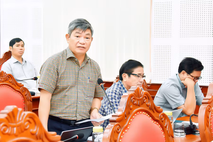 Giám đốc Sở Tài chính Nguyễn Anh Dũng cho rằng, tỉnh cần tập trung triển khai đồng bộ các giải pháp phát triển kinh tế-xã hội. Ảnh: Đức Thụy