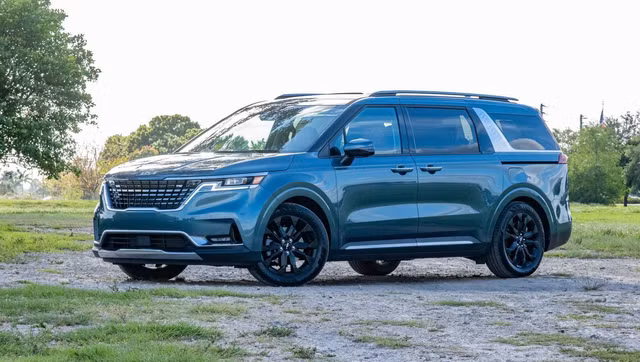 Có 51.568 xe Kia Carnival nằm trong diện triệu hồi để sửa lỗi cửa trượt. Ảnh: Motor1